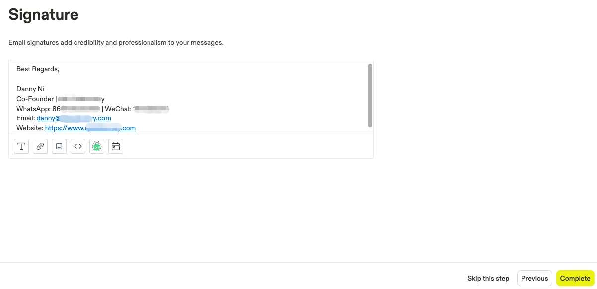 Setting up a professional email signature in Apollo.